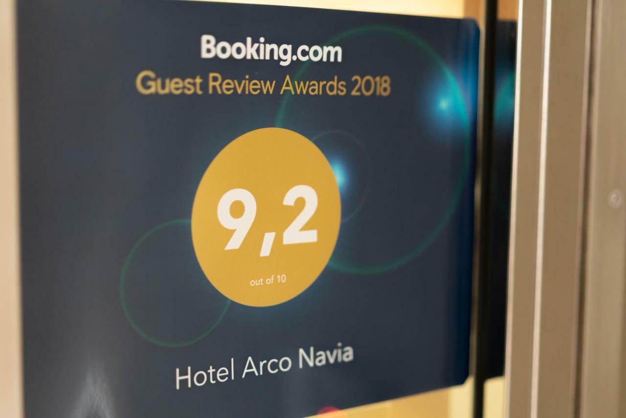 Hotel Arco Navia Exterior photo